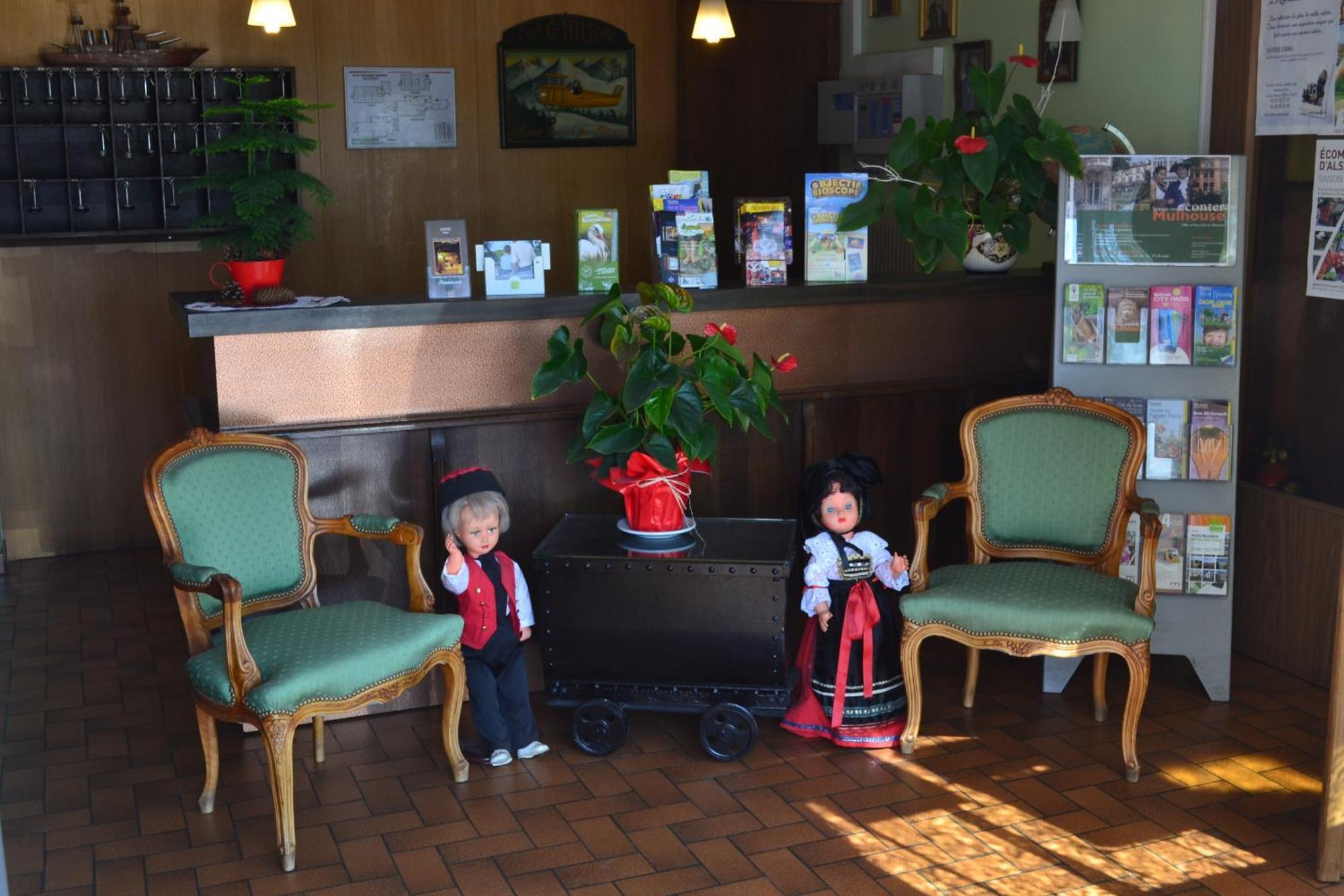 Hotel Restaurant Niemerich พุลแวร์สไฮม์ ภายนอก รูปภาพ